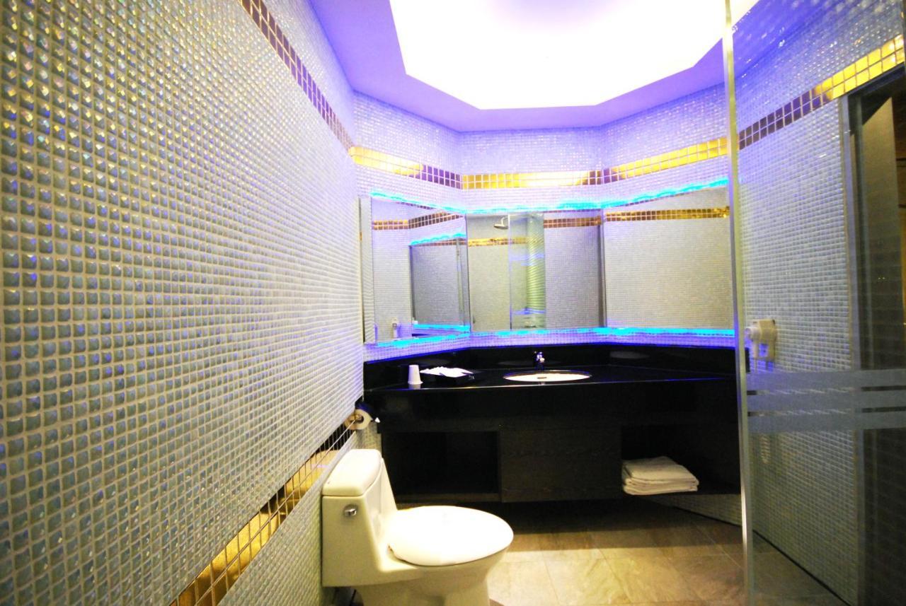 Sasha Motel Tchaj-čung Exteriér fotografie
