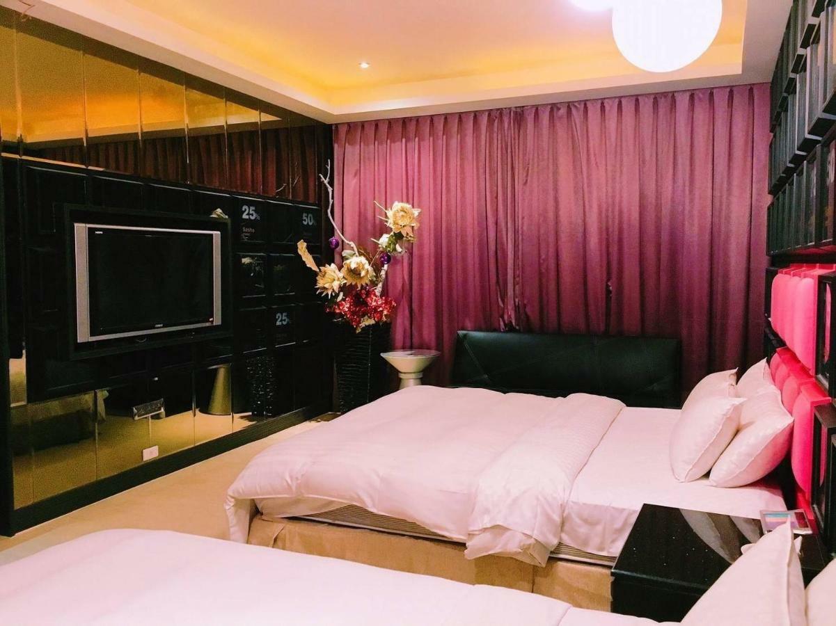 Sasha Motel Tchaj-čung Exteriér fotografie
