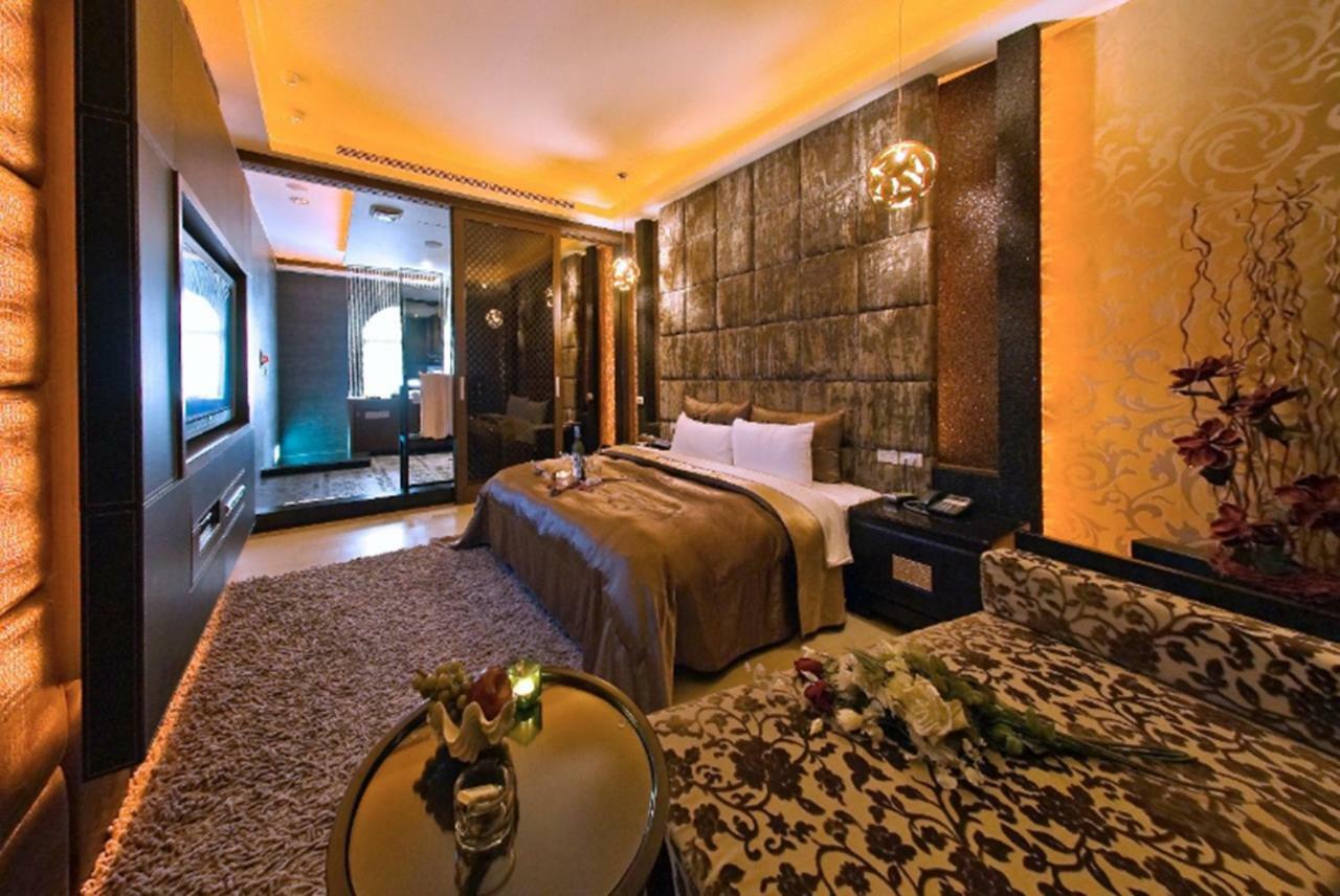 Sasha Motel Tchaj-čung Exteriér fotografie