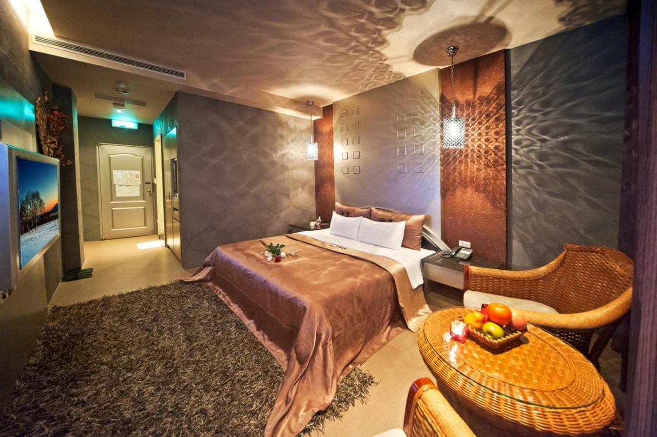 Sasha Motel Tchaj-čung Exteriér fotografie